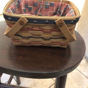 Longaberger 2002 bee basket